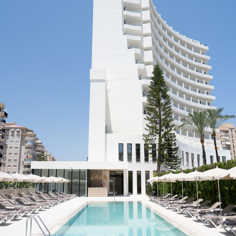 DISCOVER THE RH ARENA HOTEL ****